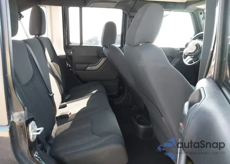 2016 Jeep Wrangler Unlimited Sport z USA, uszkodzony, nr VIN 1C4BJWDG2GL135554